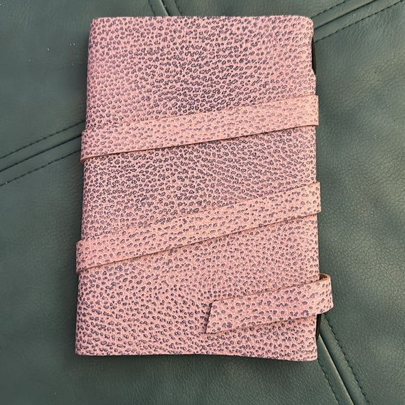 Portland Leather Goods lilac wrap journal with button - Picture 2 of 4